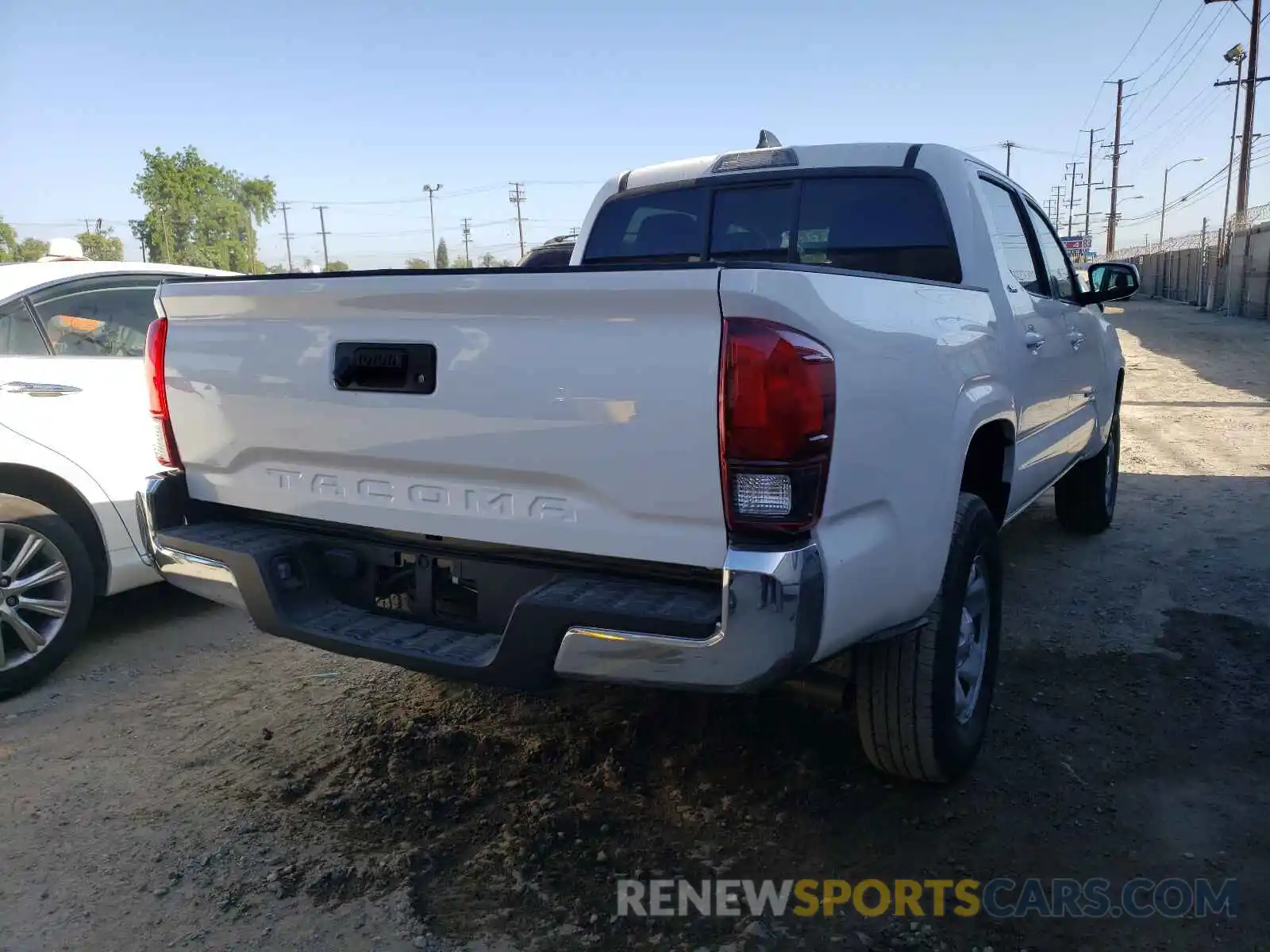 4 Photograph of a damaged car 3TYAX5GN5MT016099 TOYOTA TACOMA 2021