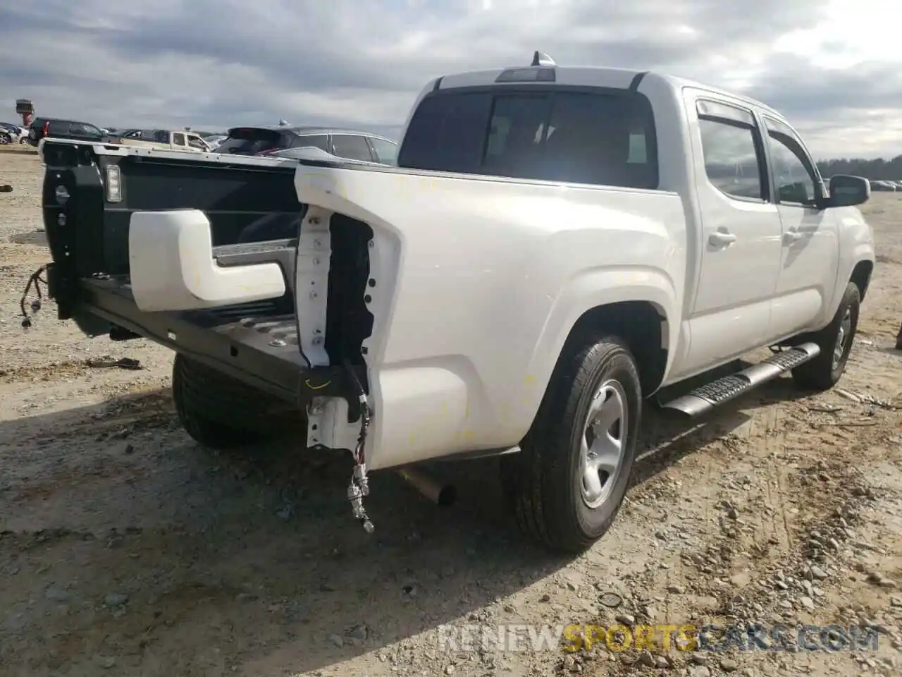 4 Фотография поврежденного автомобиля 3TYAX5GN6MT015995 TOYOTA TACOMA 2021