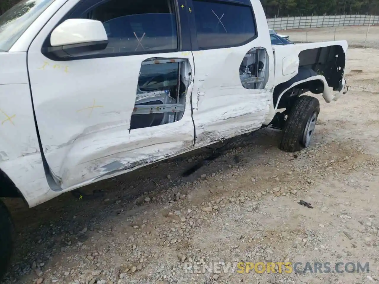 9 Photograph of a damaged car 3TYAX5GN6MT015995 TOYOTA TACOMA 2021