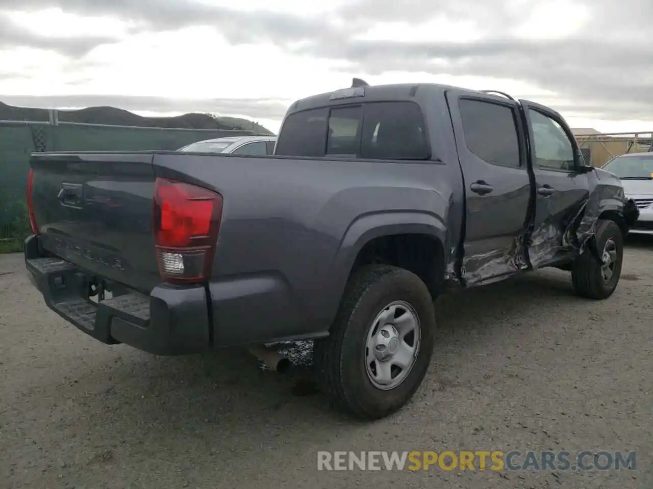 4 Photograph of a damaged car 3TYAX5GN6MT027712 TOYOTA TACOMA 2021