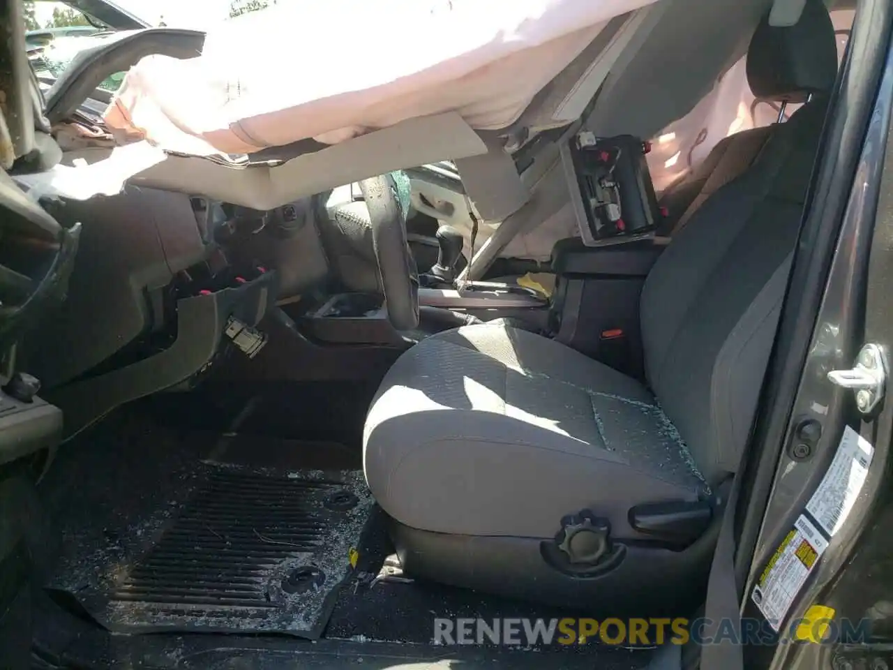 5 Photograph of a damaged car 3TYAX5GN7MT011762 TOYOTA TACOMA 2021