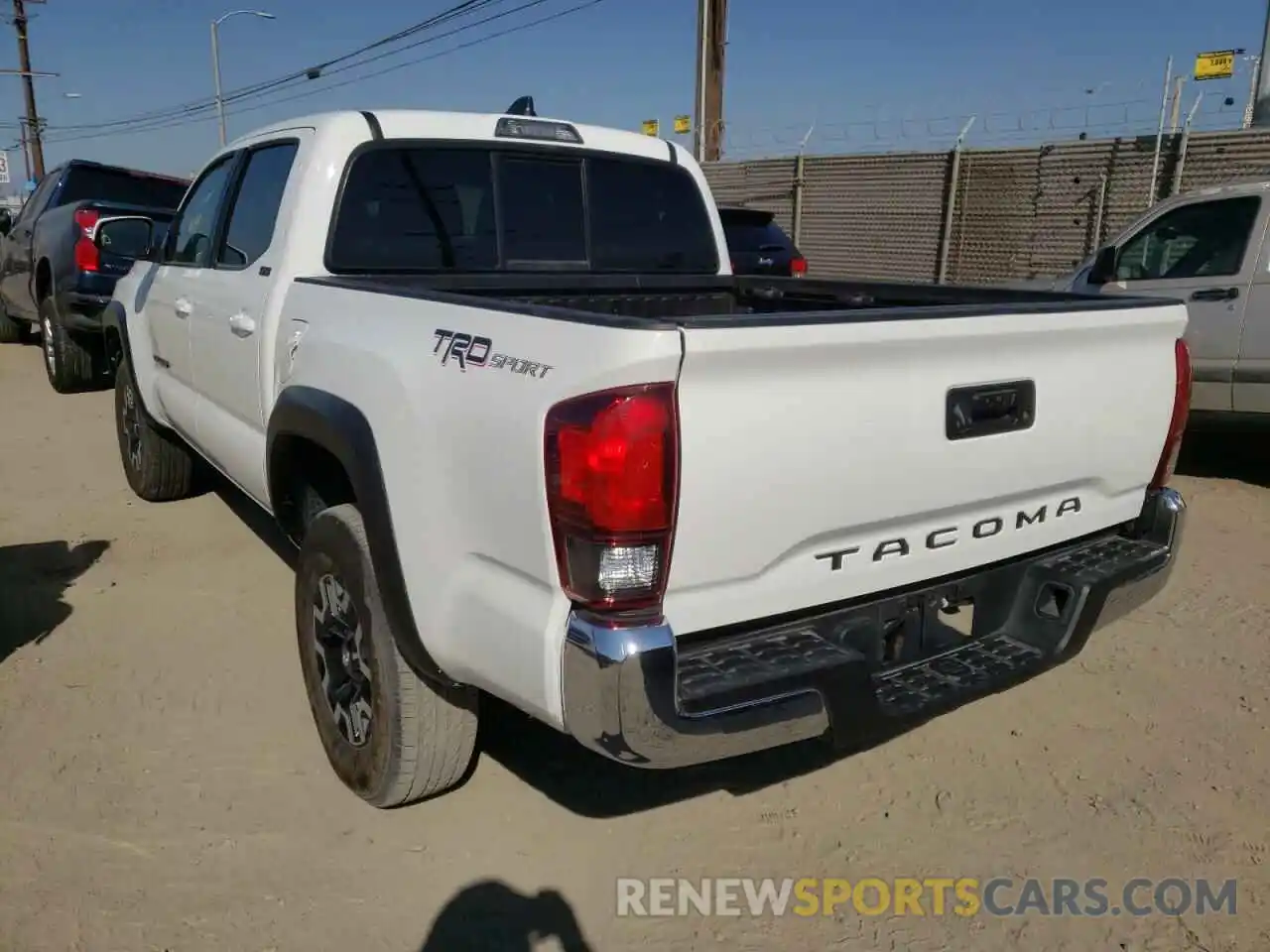 3 Photograph of a damaged car 3TYAX5GN7MT013897 TOYOTA TACOMA 2021