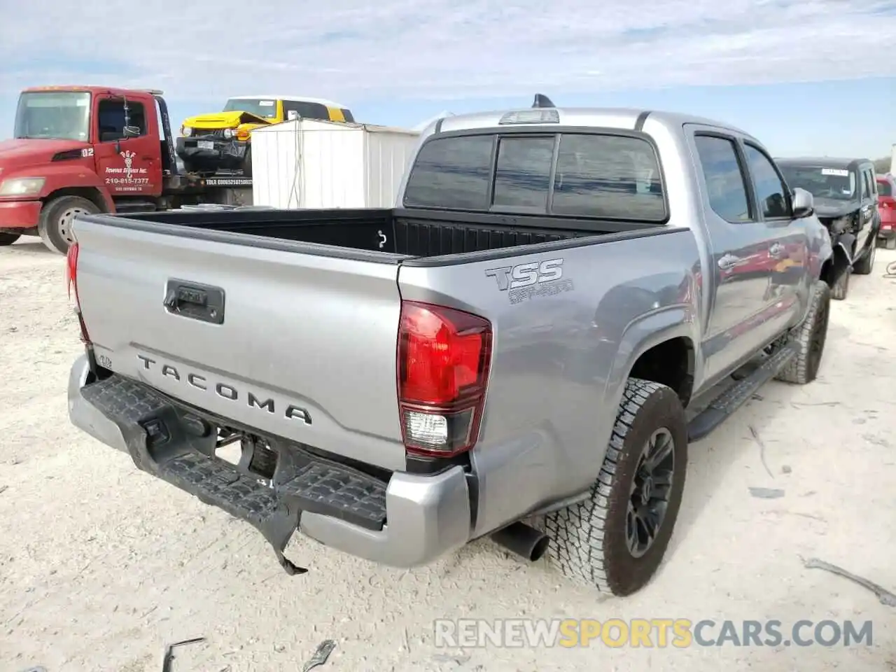 4 Photograph of a damaged car 3TYAX5GN7MT028285 TOYOTA TACOMA 2021