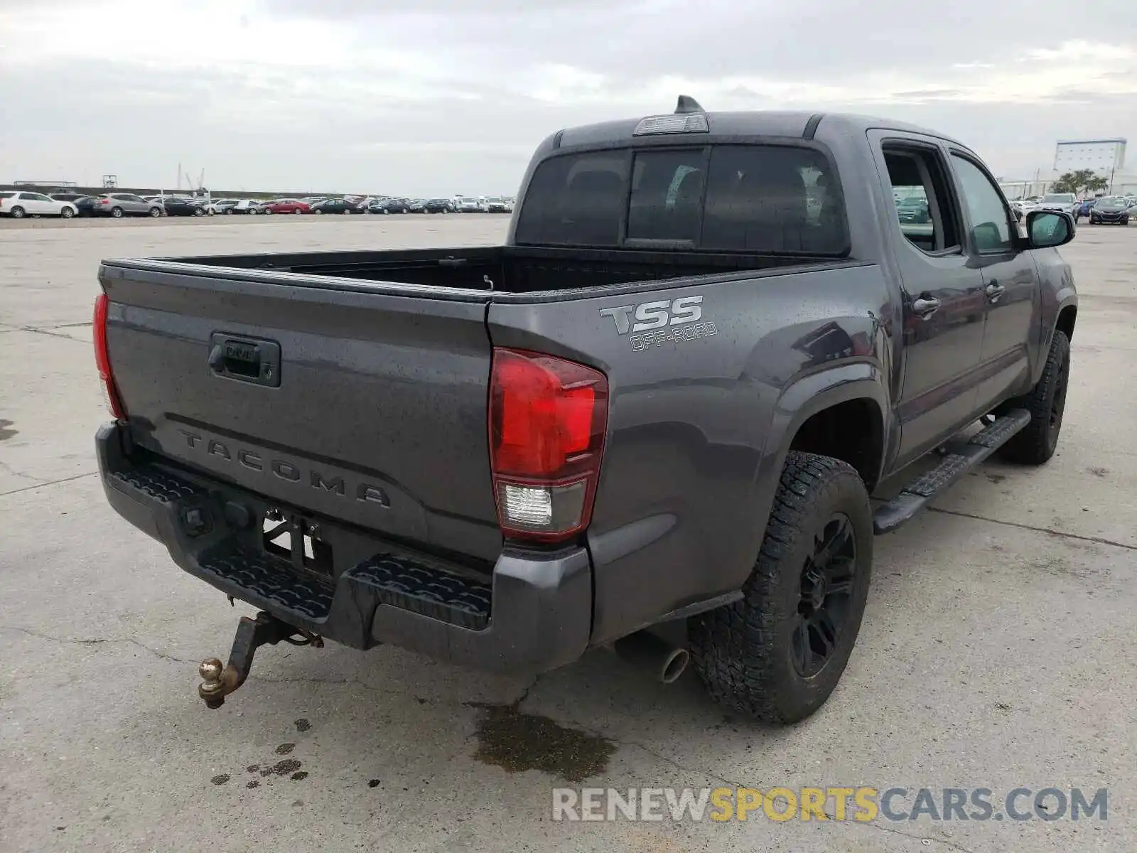 4 Photograph of a damaged car 3TYAX5GN8MT017716 TOYOTA TACOMA 2021