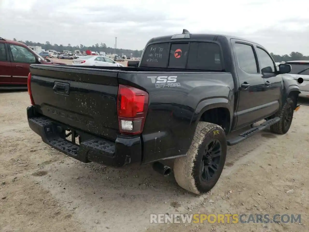 4 Фотография поврежденного автомобиля 3TYAX5GN8MT026979 TOYOTA TACOMA 2021