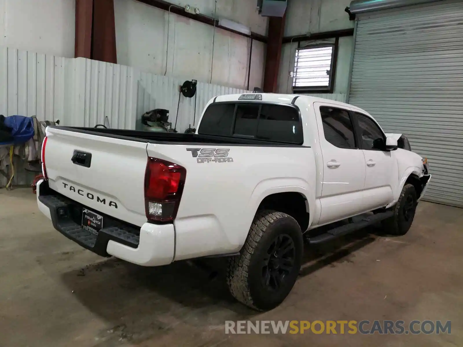 4 Photograph of a damaged car 3TYAX5GN9MT016445 TOYOTA TACOMA 2021