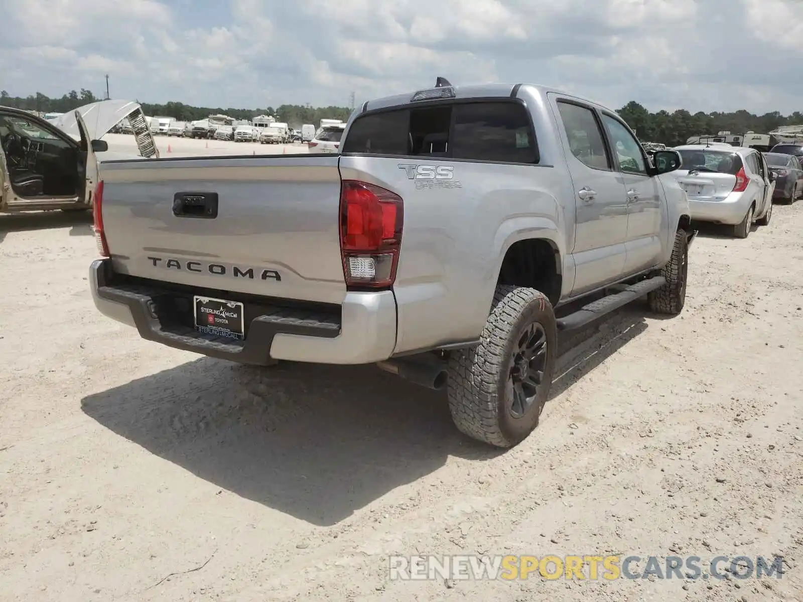 4 Photograph of a damaged car 3TYAX5GN9MT021421 TOYOTA TACOMA 2021