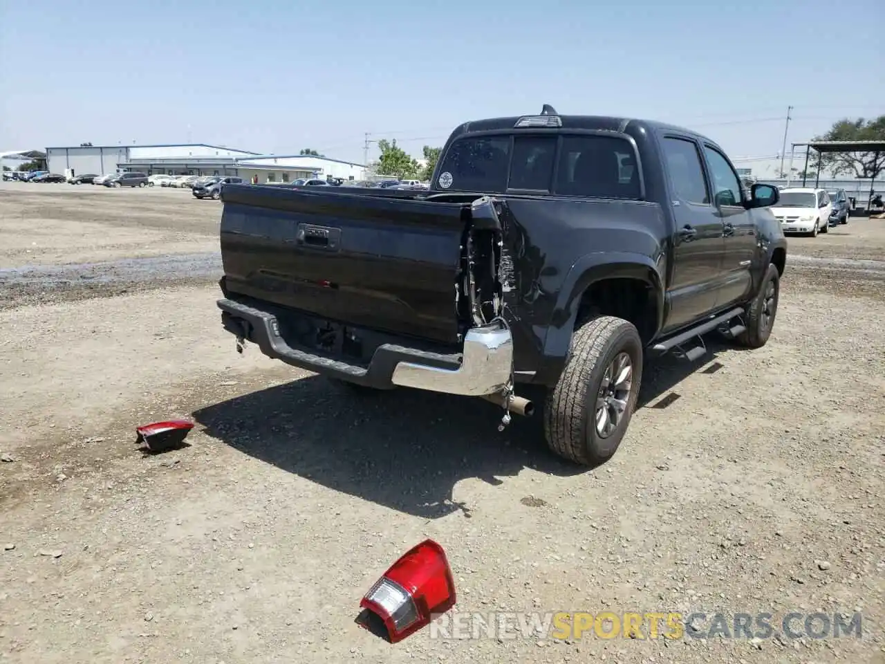 4 Photograph of a damaged car 3TYAX5GNXMT013098 TOYOTA TACOMA 2021