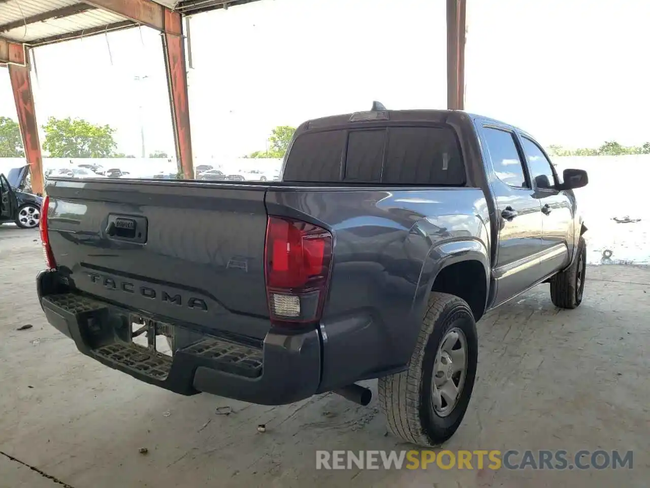 4 Photograph of a damaged car 3TYAX5GNXMT018768 TOYOTA TACOMA 2021