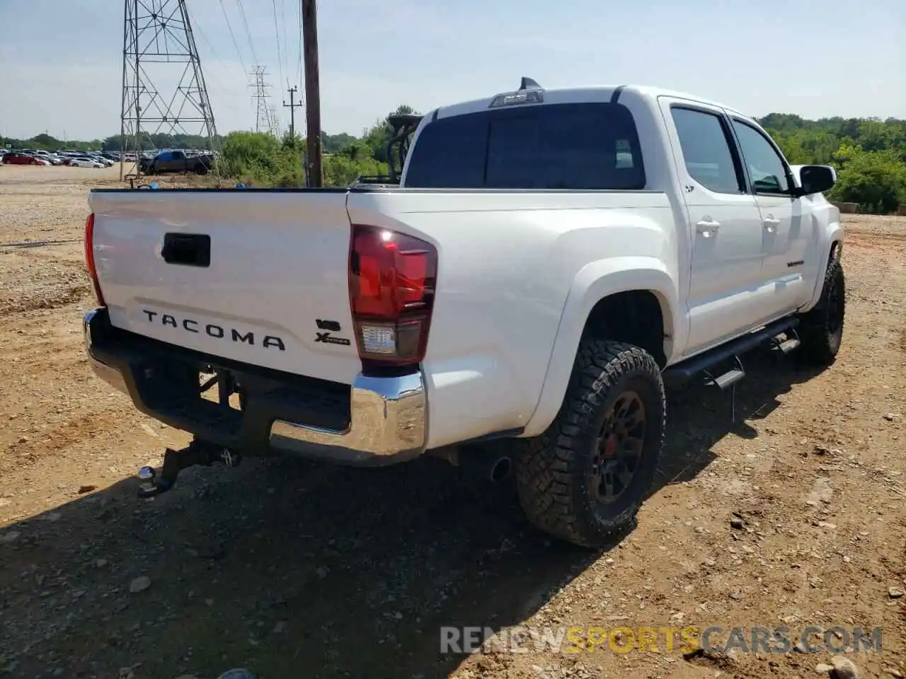 4 Photograph of a damaged car 3TYAZ5CN0MT006645 TOYOTA TACOMA 2021