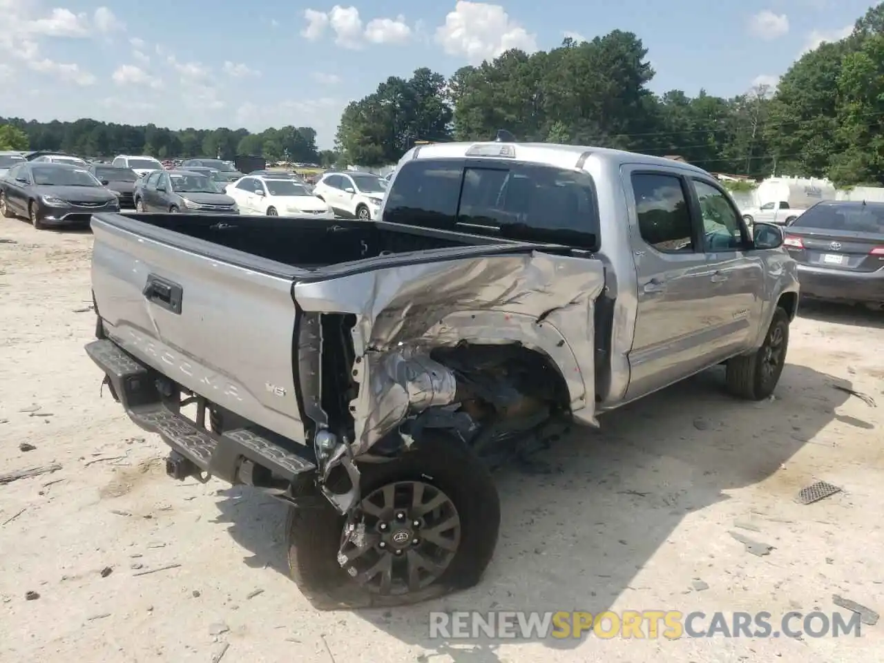 4 Photograph of a damaged car 3TYAZ5CN1MT004449 TOYOTA TACOMA 2021