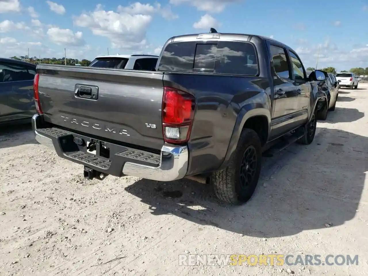 4 Photograph of a damaged car 3TYAZ5CN1MT006606 TOYOTA TACOMA 2021