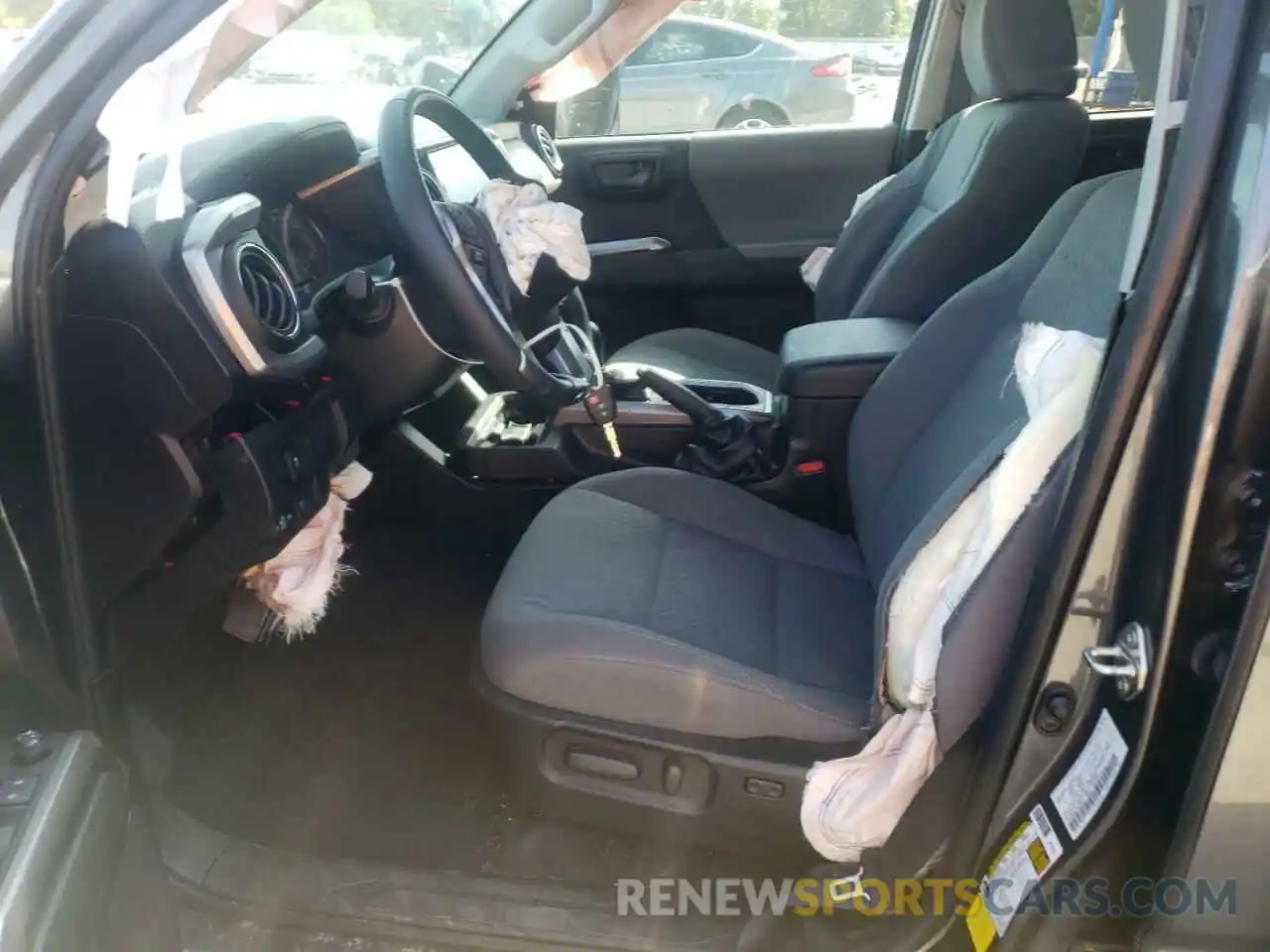 5 Photograph of a damaged car 3TYAZ5CN2MT004654 TOYOTA TACOMA 2021