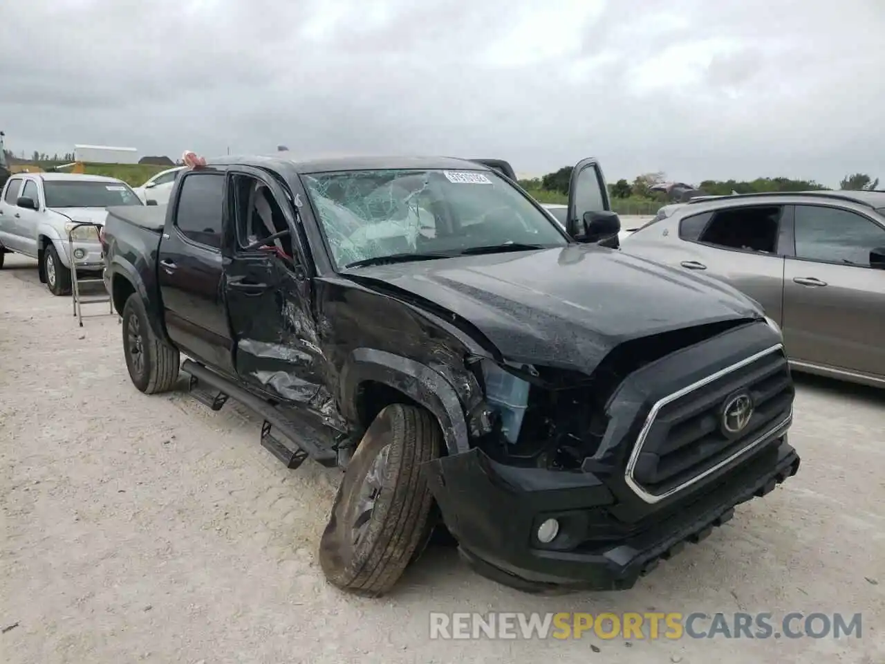 1 Photograph of a damaged car 3TYAZ5CN3MT007157 TOYOTA TACOMA 2021