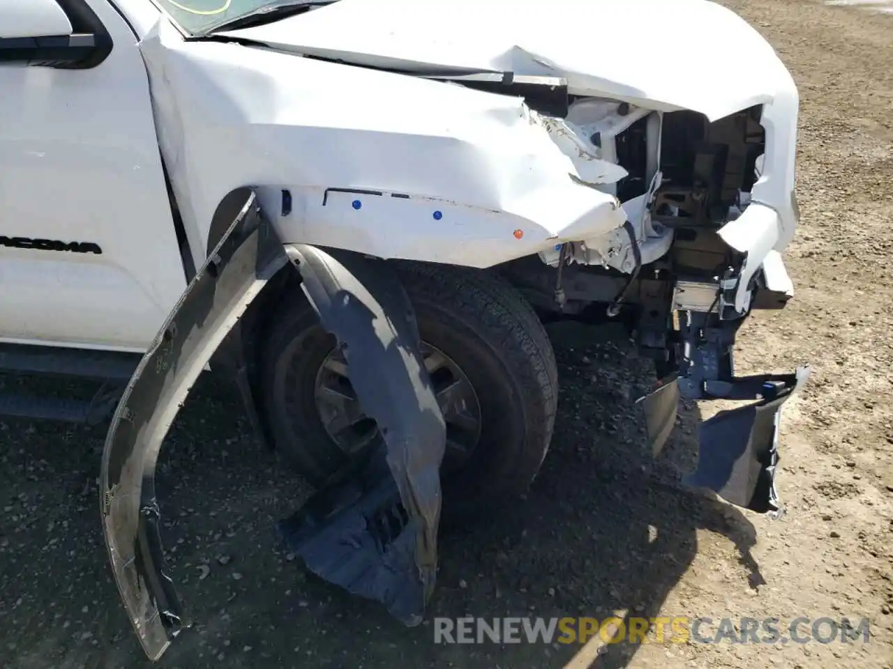 9 Photograph of a damaged car 3TYAZ5CN4MT007524 TOYOTA TACOMA 2021