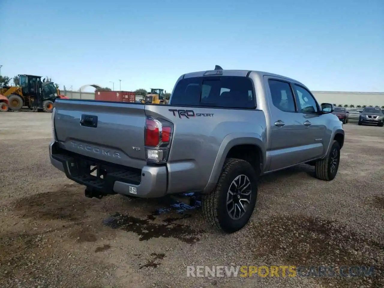 4 Photograph of a damaged car 3TYAZ5CN4MT011265 TOYOTA TACOMA 2021