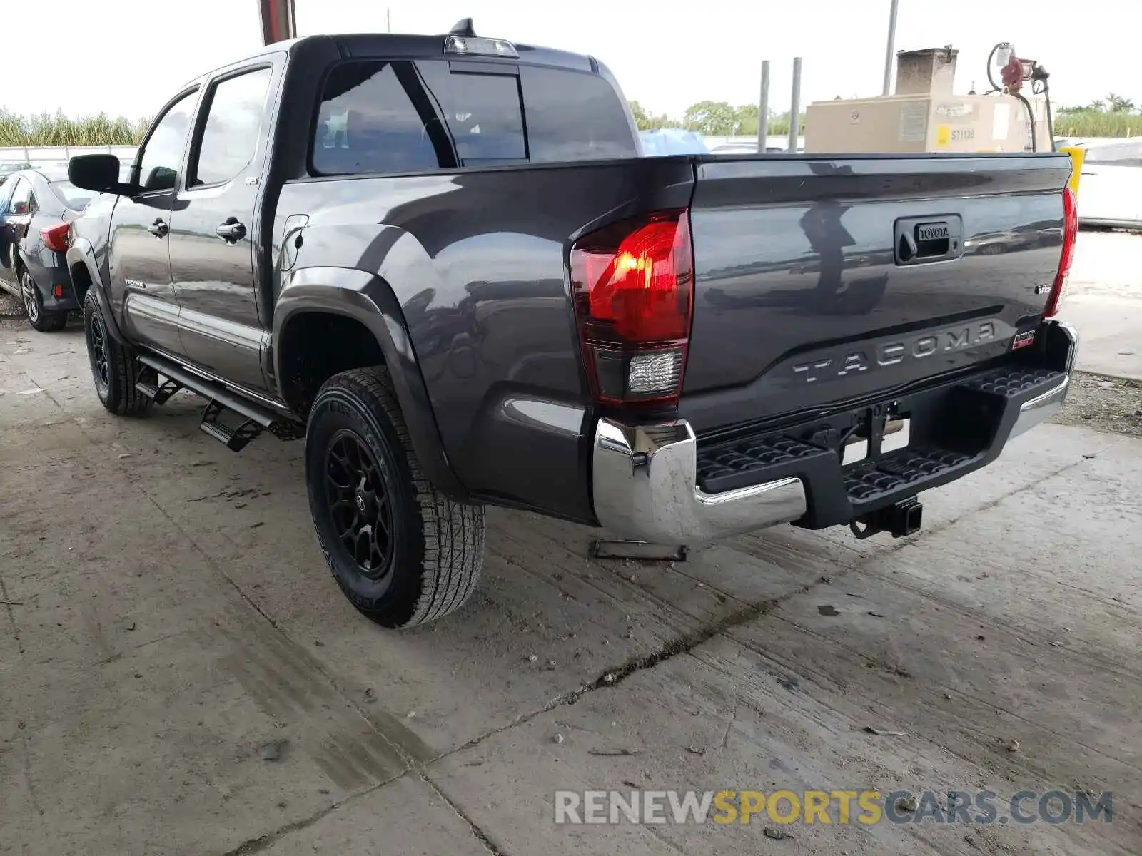 3 Фотография поврежденного автомобиля 3TYAZ5CN5MT011548 TOYOTA TACOMA 2021