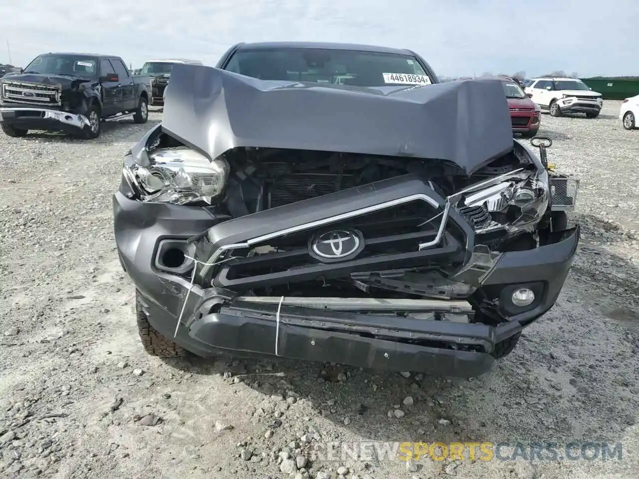 5 Photograph of a damaged car 3TYAZ5CN6MT002969 TOYOTA TACOMA 2021