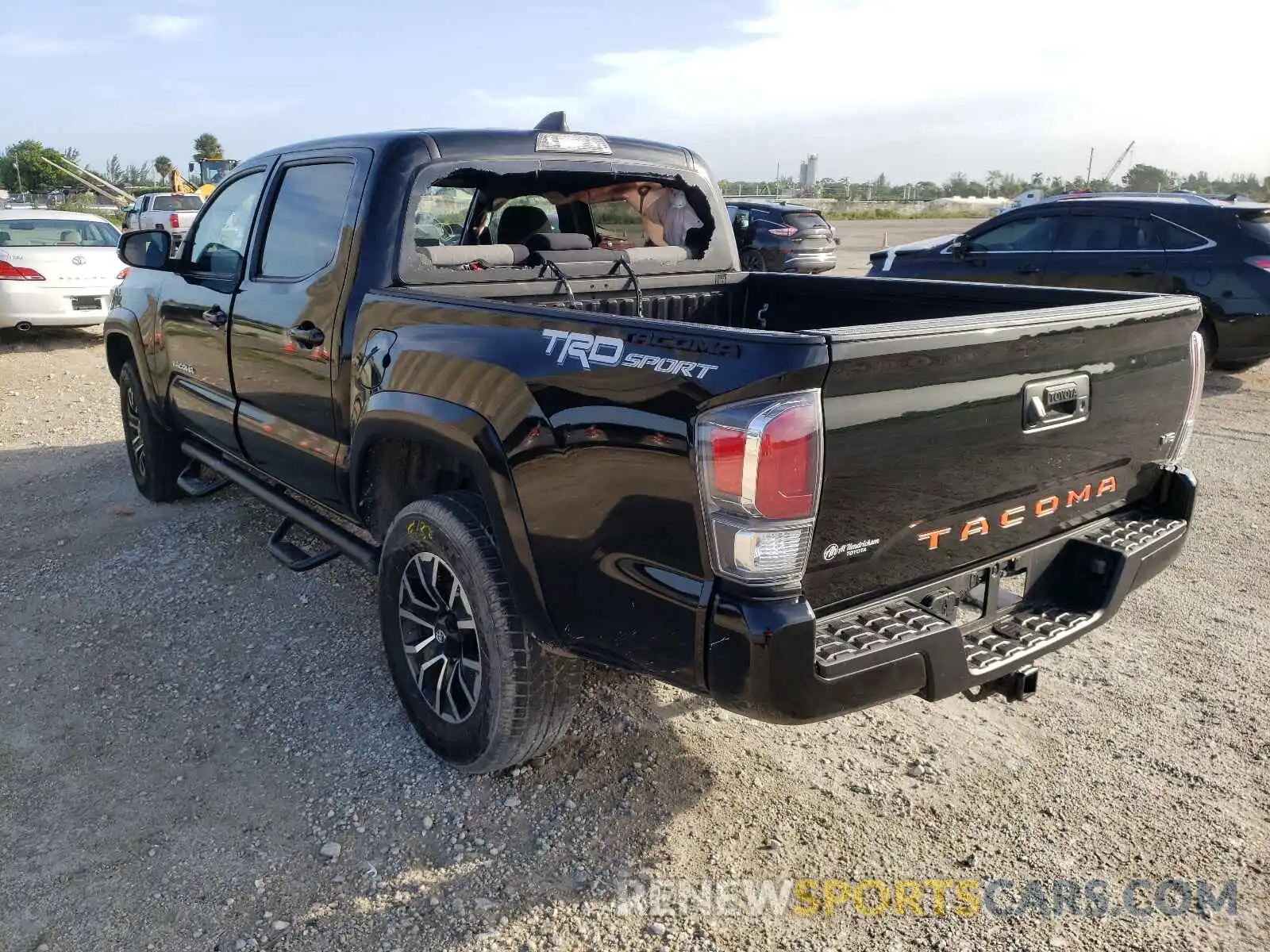 3 Photograph of a damaged car 3TYAZ5CN6MT003314 TOYOTA TACOMA 2021