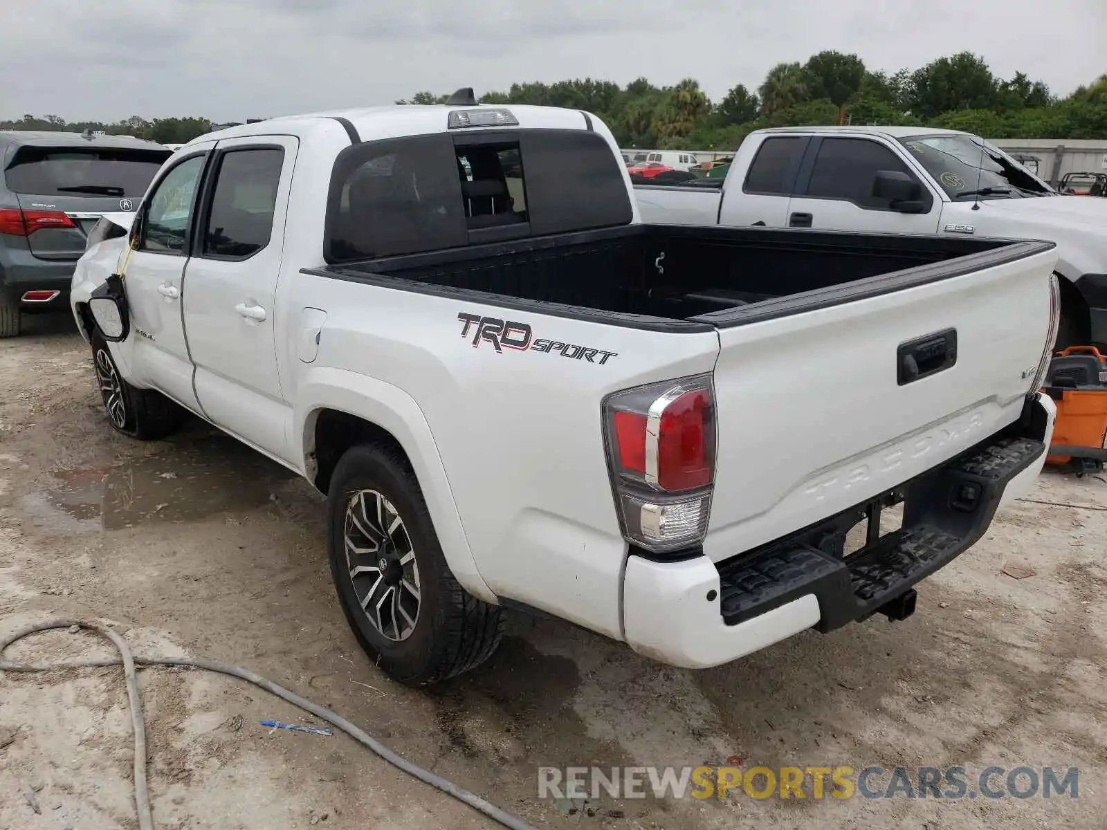 3 Photograph of a damaged car 3TYAZ5CN6MT005483 TOYOTA TACOMA 2021