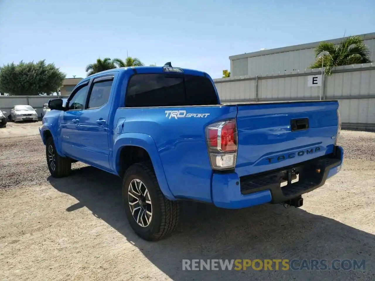 3 Photograph of a damaged car 3TYAZ5CN6MT006472 TOYOTA TACOMA 2021