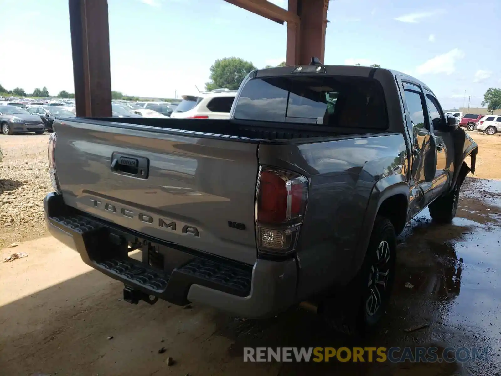 4 Photograph of a damaged car 3TYAZ5CN7MT003788 TOYOTA TACOMA 2021