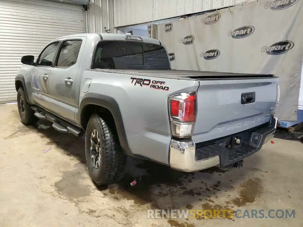 3 Photograph of a damaged car 3TYAZ5CN8MT004500 TOYOTA TACOMA 2021