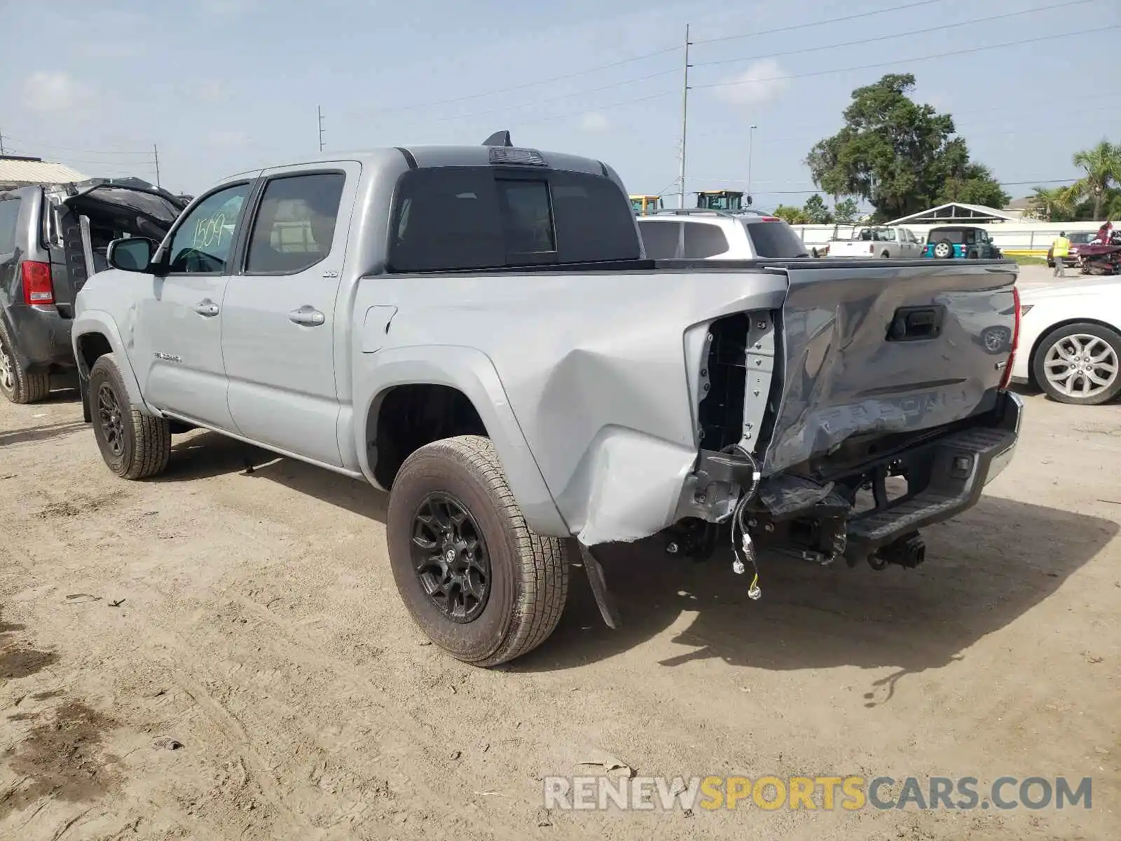 3 Фотография поврежденного автомобиля 3TYAZ5CN8MT007171 TOYOTA TACOMA 2021