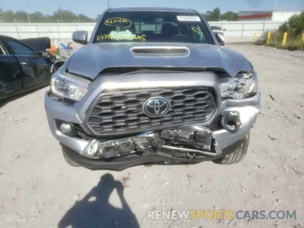 9 Photograph of a damaged car 3TYBZ5DN8MT000465 TOYOTA TACOMA 2021