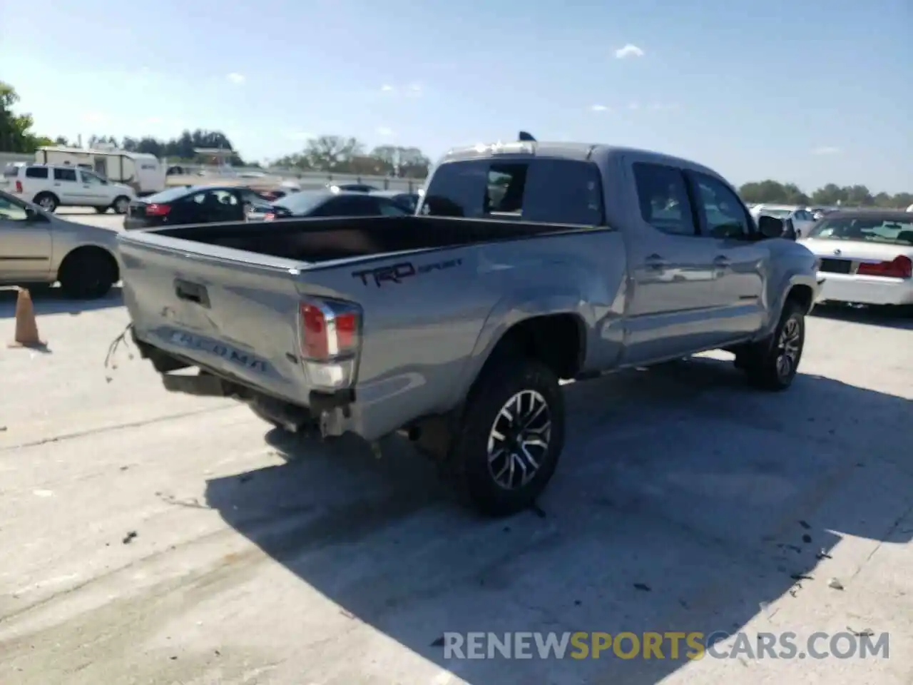 4 Photograph of a damaged car 3TYBZ5DNXMT000869 TOYOTA TACOMA 2021