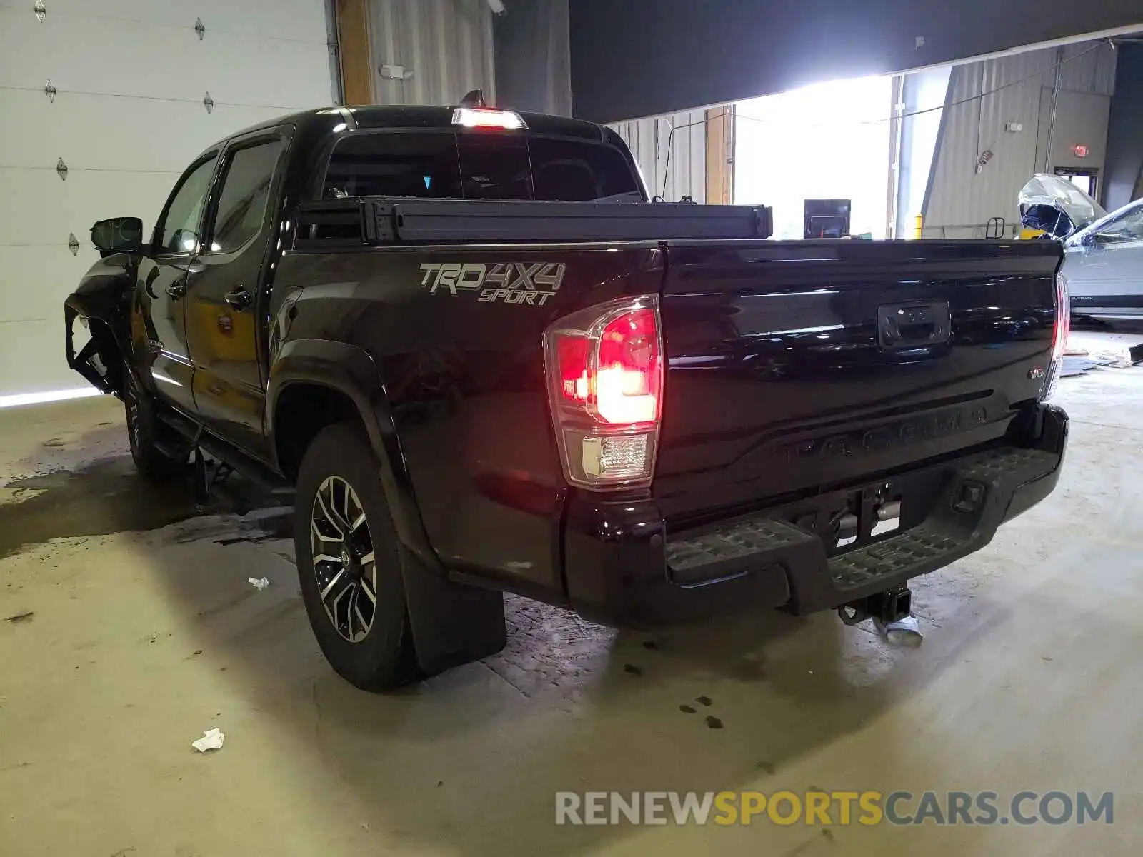 3 Photograph of a damaged car 3TYCZ5AN0MT022730 TOYOTA TACOMA 2021