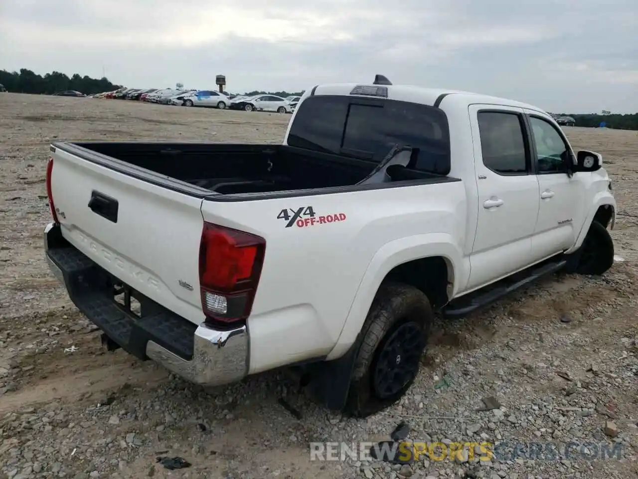 4 Photograph of a damaged car 3TYCZ5AN0MT025370 TOYOTA TACOMA 2021