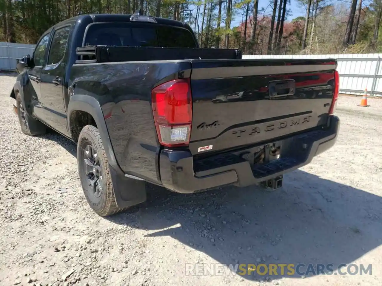 3 Photograph of a damaged car 3TYCZ5AN0MT037177 TOYOTA TACOMA 2021