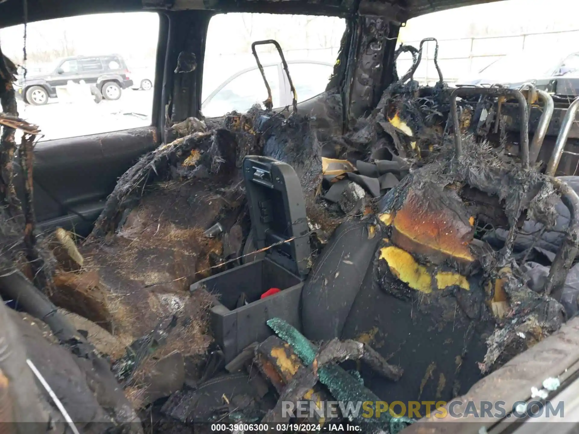 6 Photograph of a damaged car 3TYCZ5AN0MT043352 TOYOTA TACOMA 2021