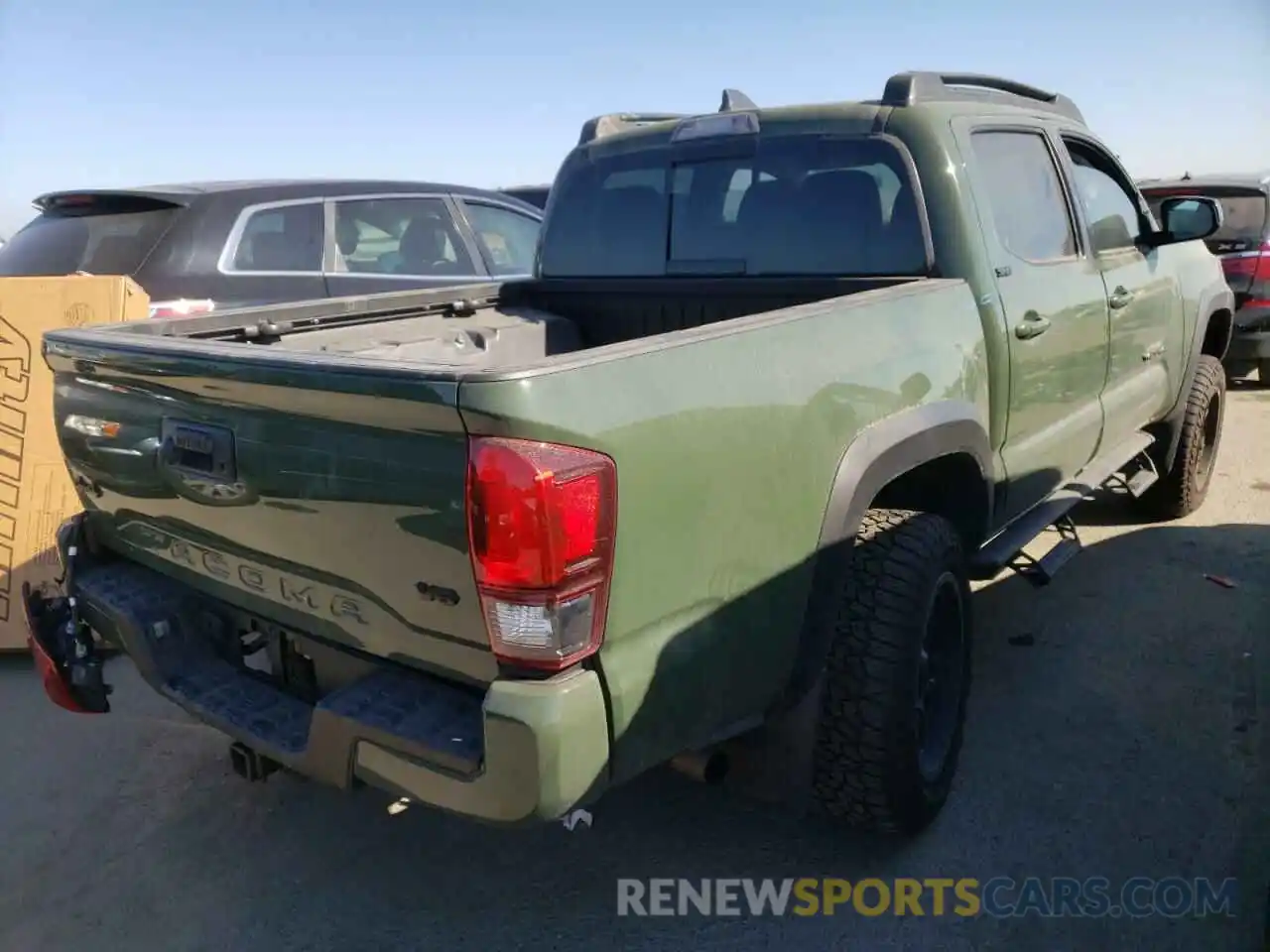 4 Photograph of a damaged car 3TYCZ5AN1MT046650 TOYOTA TACOMA 2021