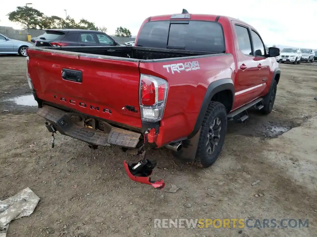 4 Photograph of a damaged car 3TYCZ5AN2MT009235 TOYOTA TACOMA 2021