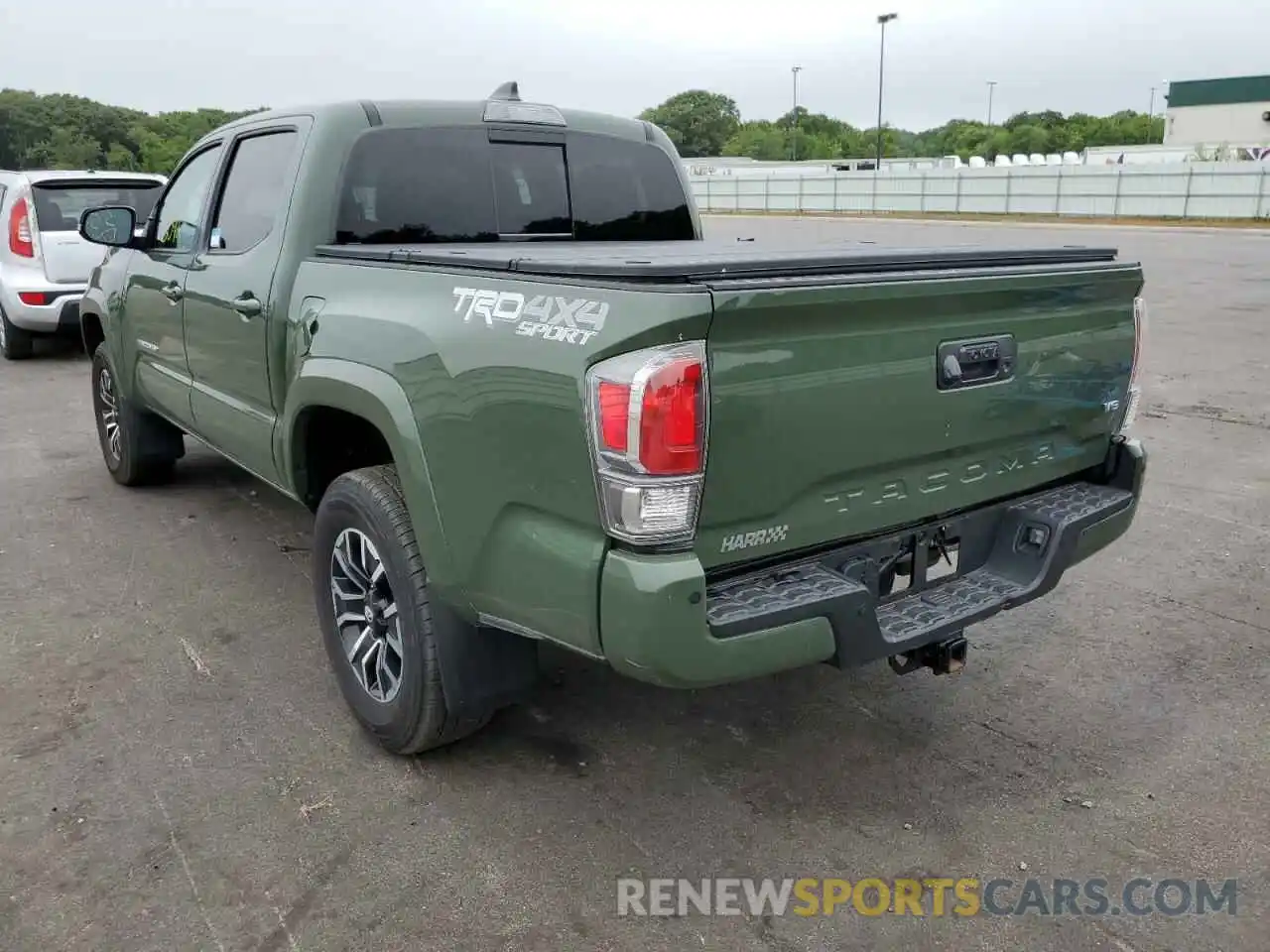 3 Photograph of a damaged car 3TYCZ5AN2MT011471 TOYOTA TACOMA 2021