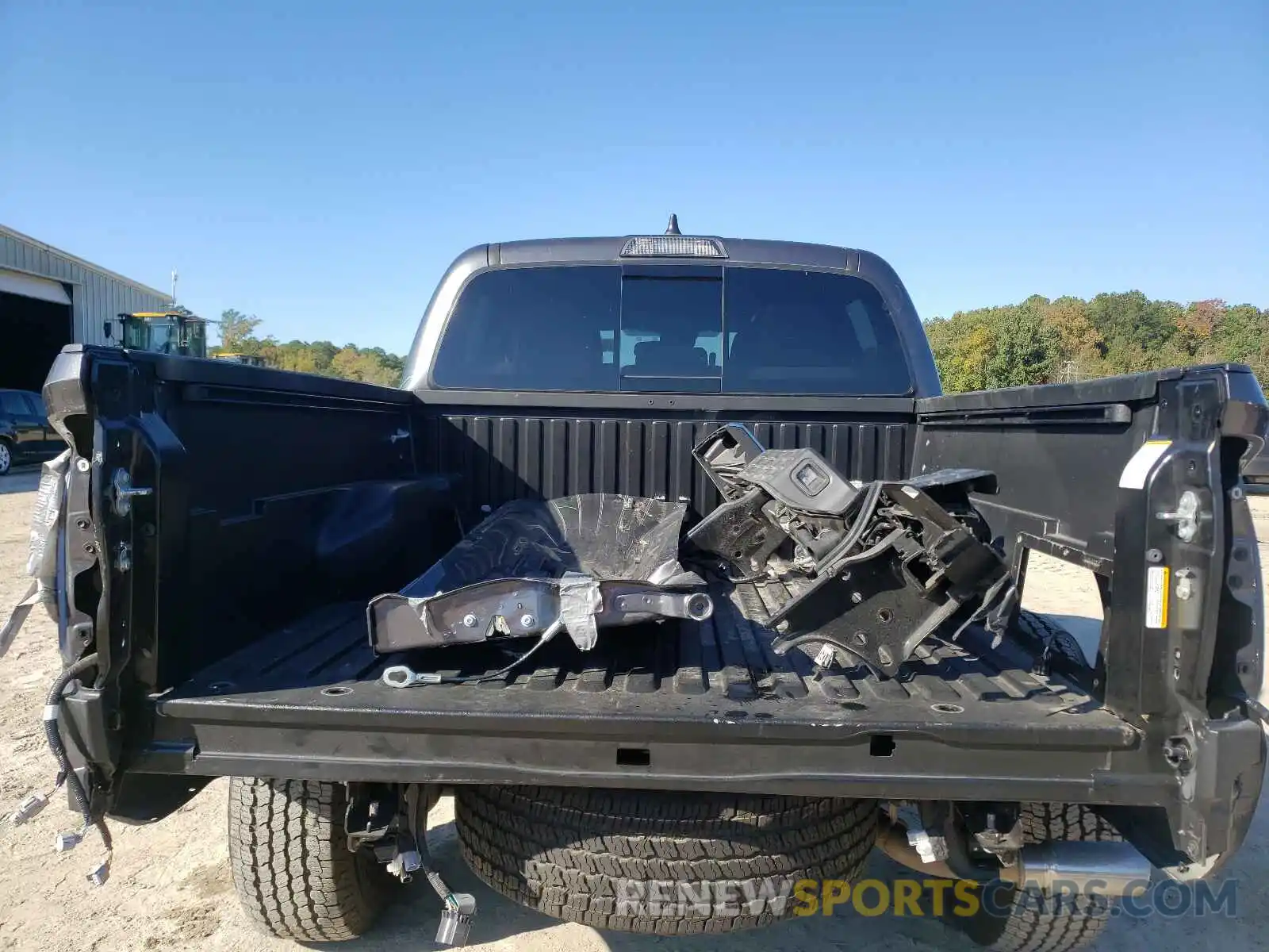 9 Photograph of a damaged car 3TYCZ5AN2MT023913 TOYOTA TACOMA 2021