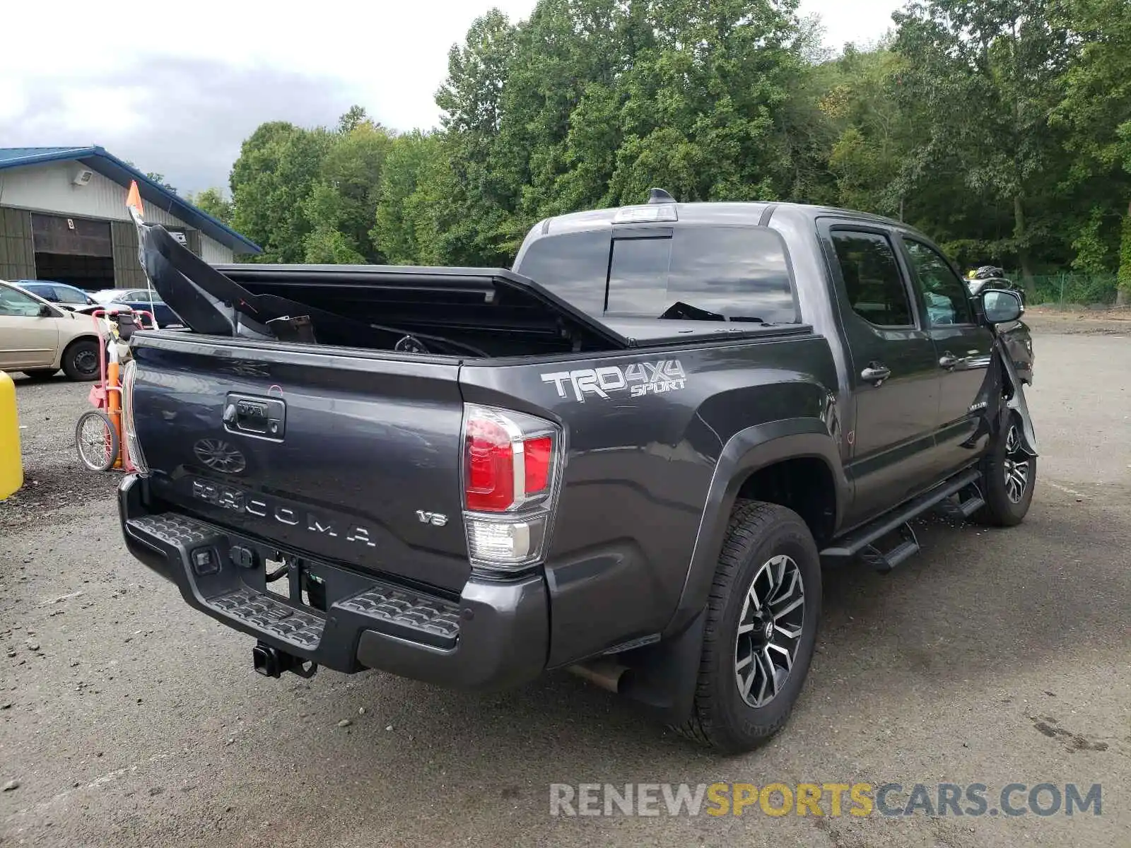 4 Photograph of a damaged car 3TYCZ5AN2MT026617 TOYOTA TACOMA 2021