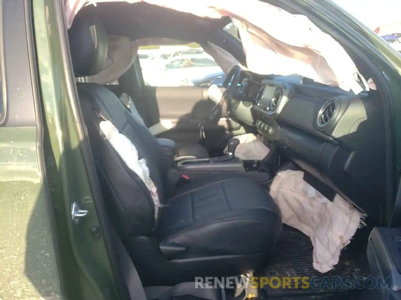 5 Photograph of a damaged car 3TYCZ5AN2MT049539 TOYOTA TACOMA 2021