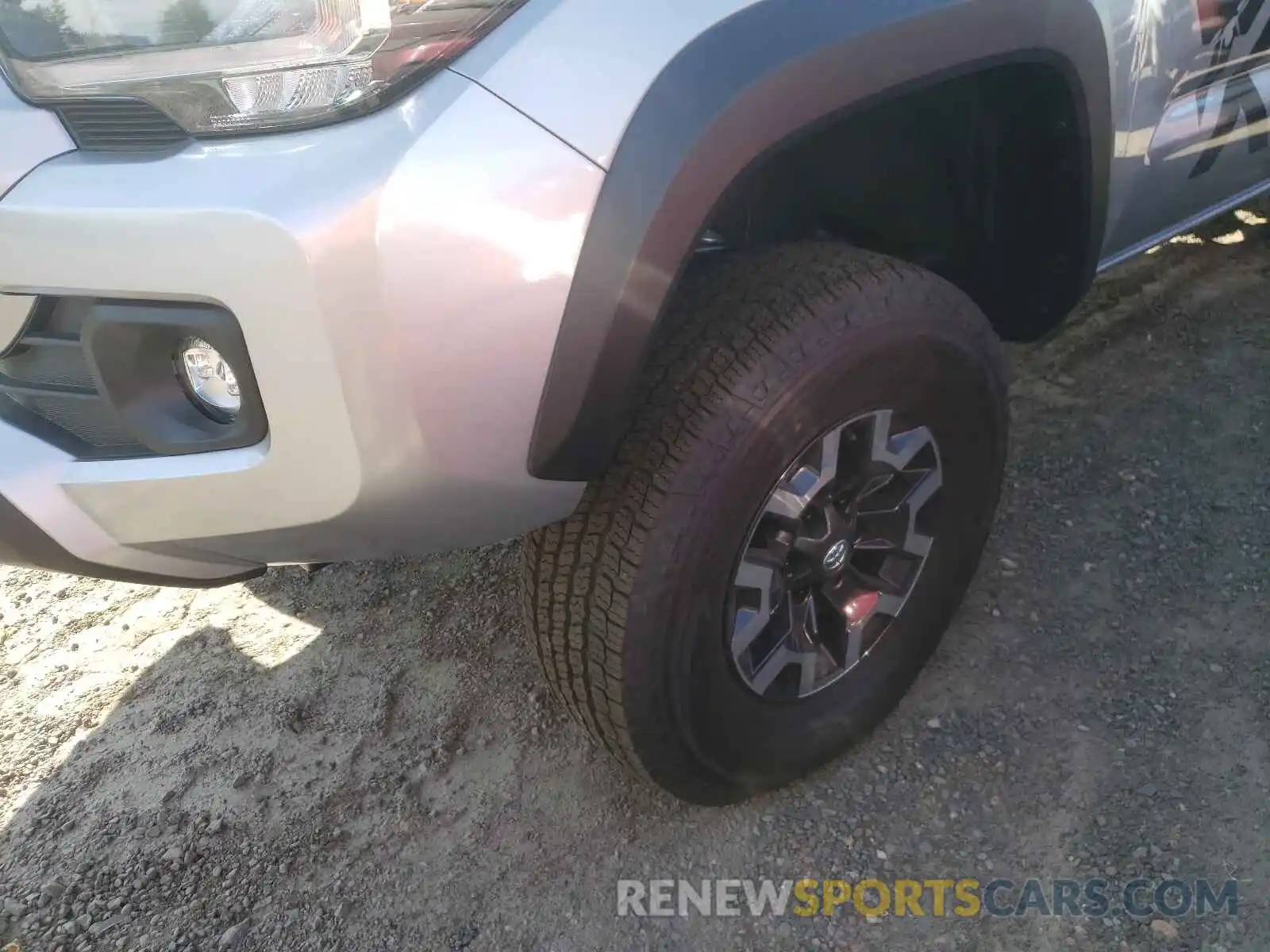 9 Photograph of a damaged car 3TYCZ5AN3MT027713 TOYOTA TACOMA 2021