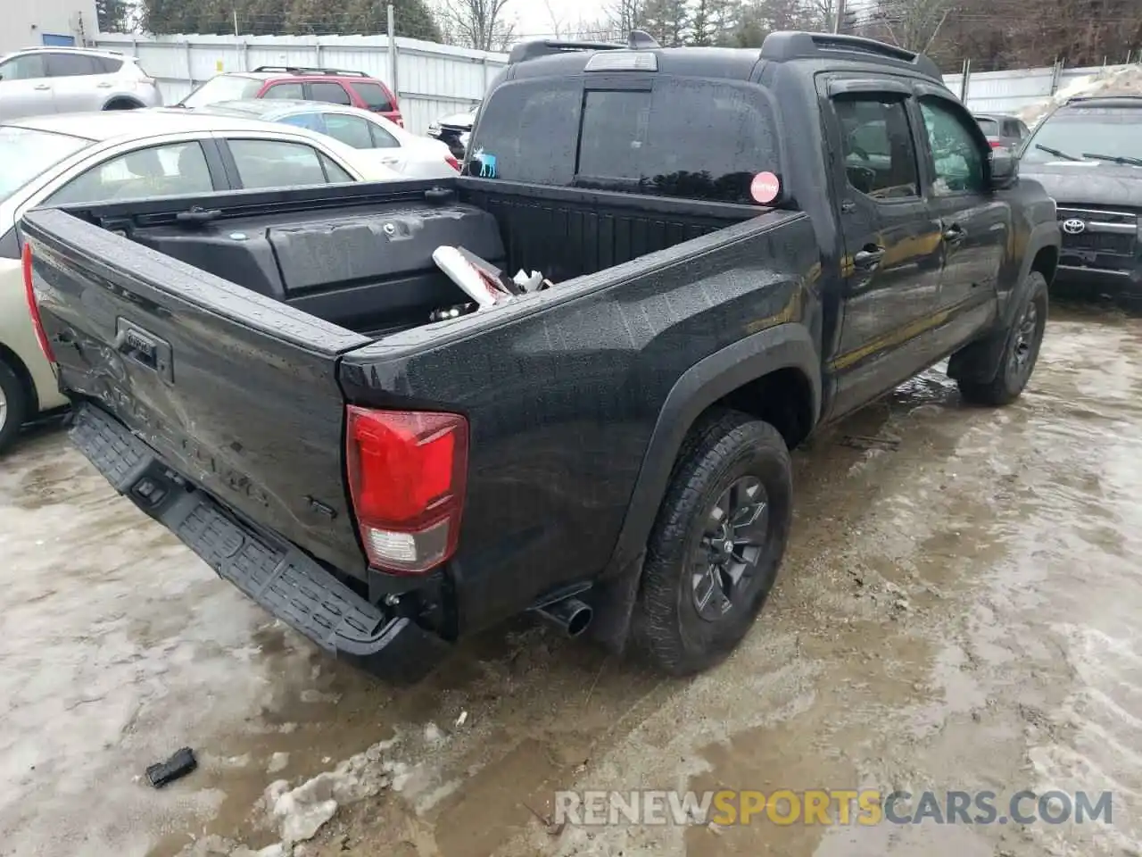 4 Photograph of a damaged car 3TYCZ5AN3MT033155 TOYOTA TACOMA 2021