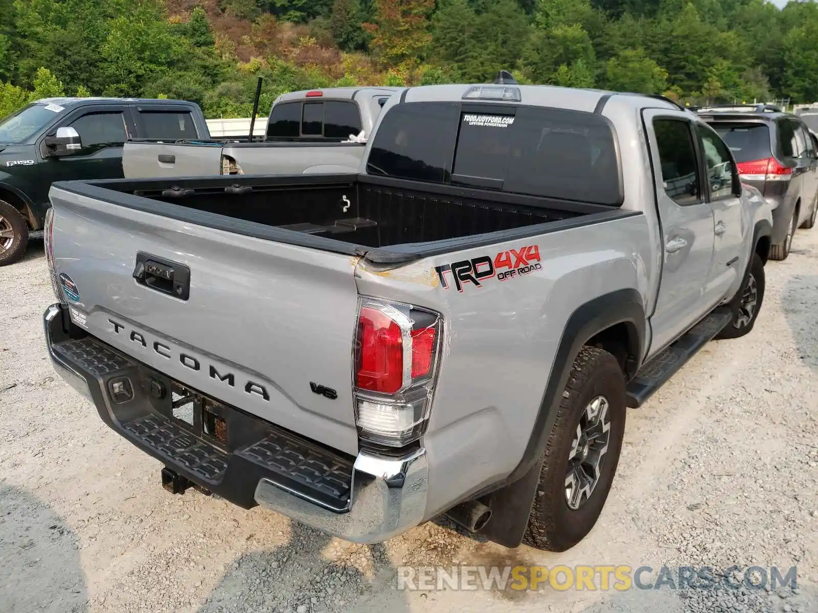 4 Photograph of a damaged car 3TYCZ5AN4MT014288 TOYOTA TACOMA 2021