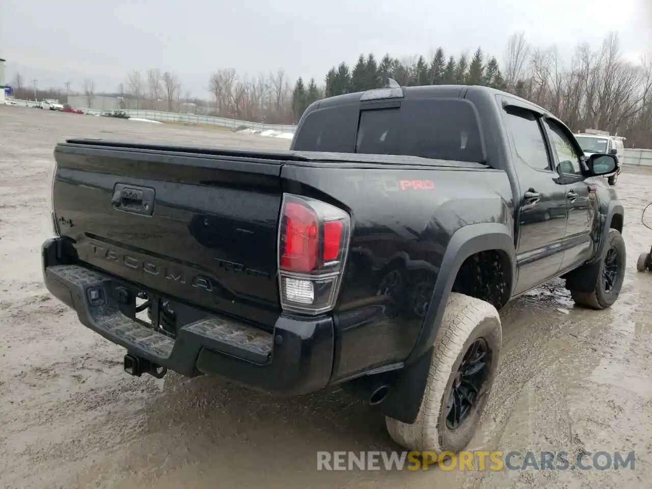 4 Photograph of a damaged car 3TYCZ5AN4MT022357 TOYOTA TACOMA 2021