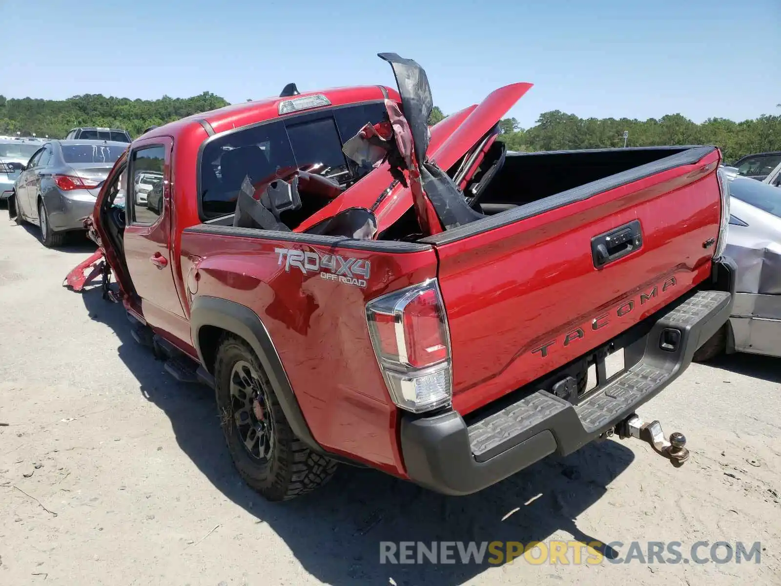 3 Фотография поврежденного автомобиля 3TYCZ5AN5MT027020 TOYOTA TACOMA 2021