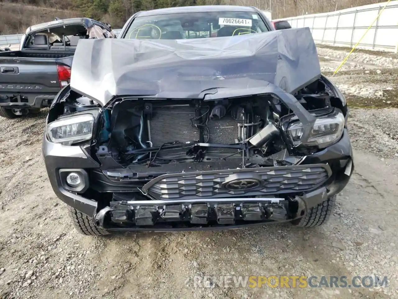 9 Photograph of a damaged car 3TYCZ5AN5MT037935 TOYOTA TACOMA 2021