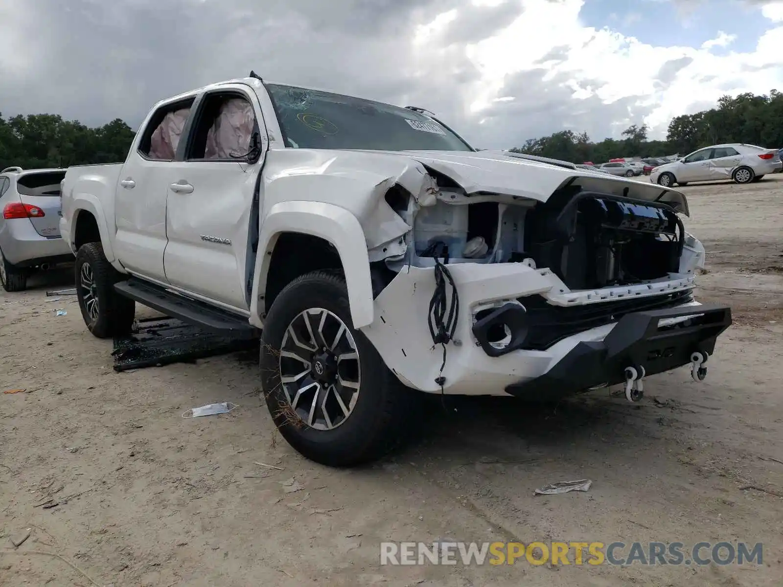 1 Photograph of a damaged car 3TYCZ5AN5MT038812 TOYOTA TACOMA 2021