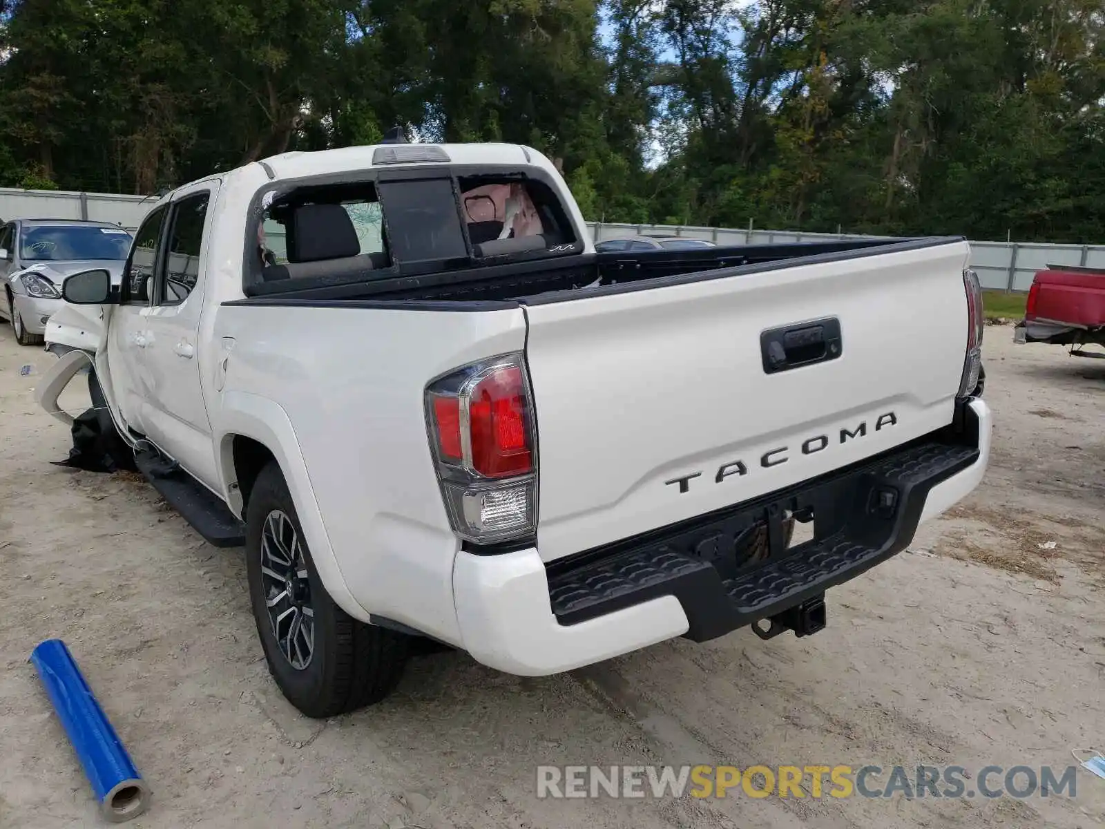 3 Photograph of a damaged car 3TYCZ5AN5MT038812 TOYOTA TACOMA 2021