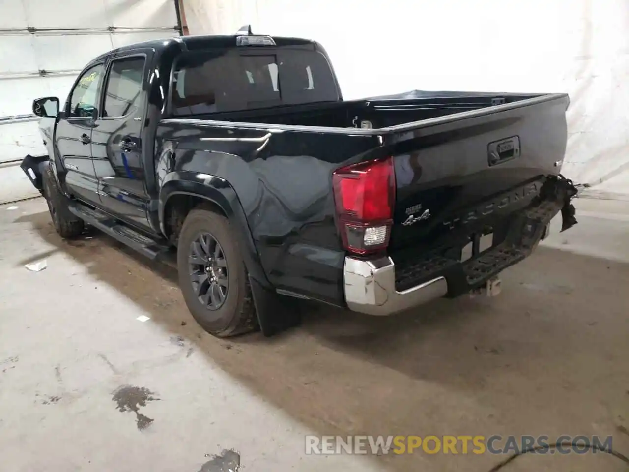 3 Photograph of a damaged car 3TYCZ5AN5MT043721 TOYOTA TACOMA 2021