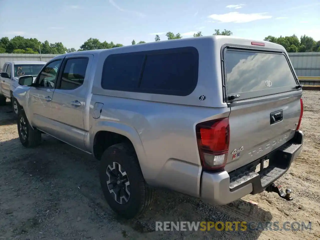 3 Photograph of a damaged car 3TYCZ5AN5MT046683 TOYOTA TACOMA 2021